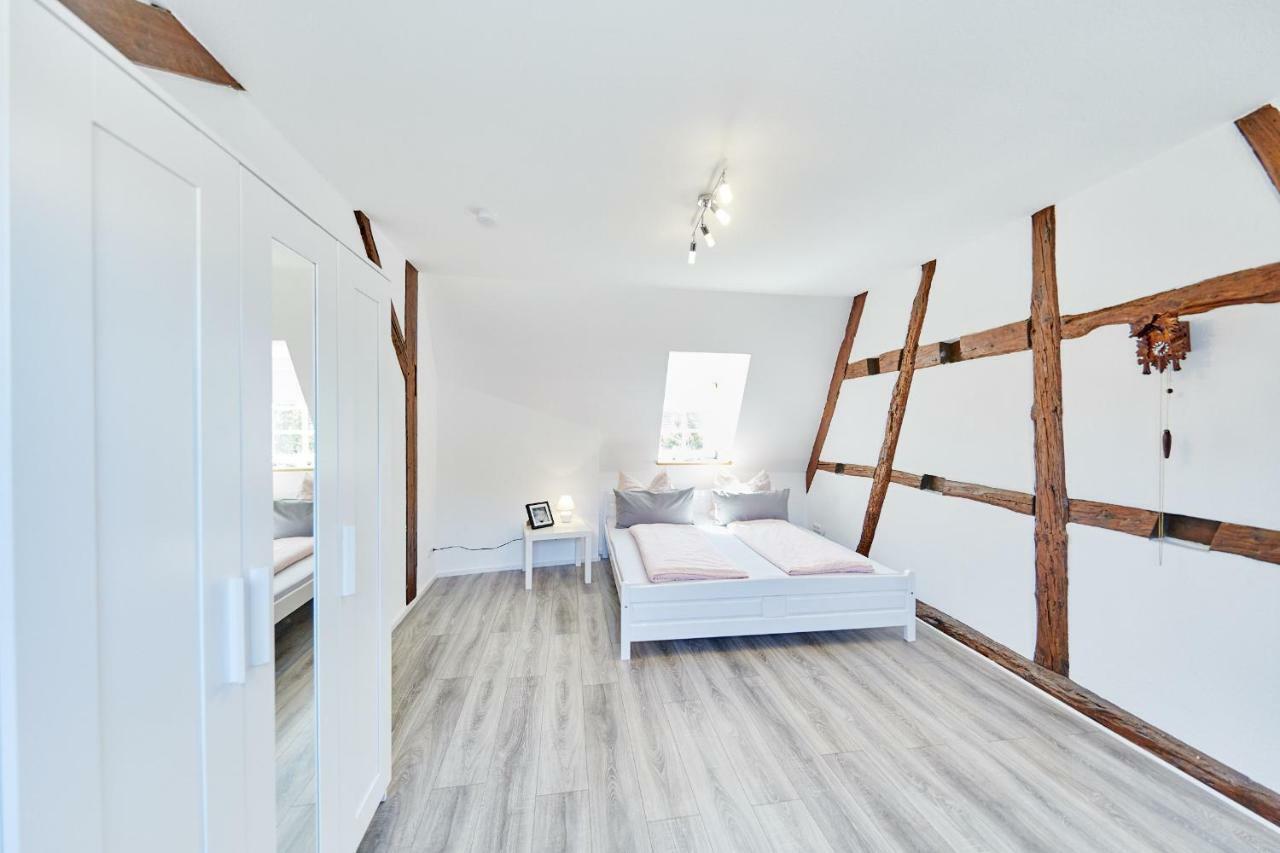 Wunderschoene Maisonette-Wohnung Fuer Bis Zu 10 Personen 에텐하임 외부 사진
