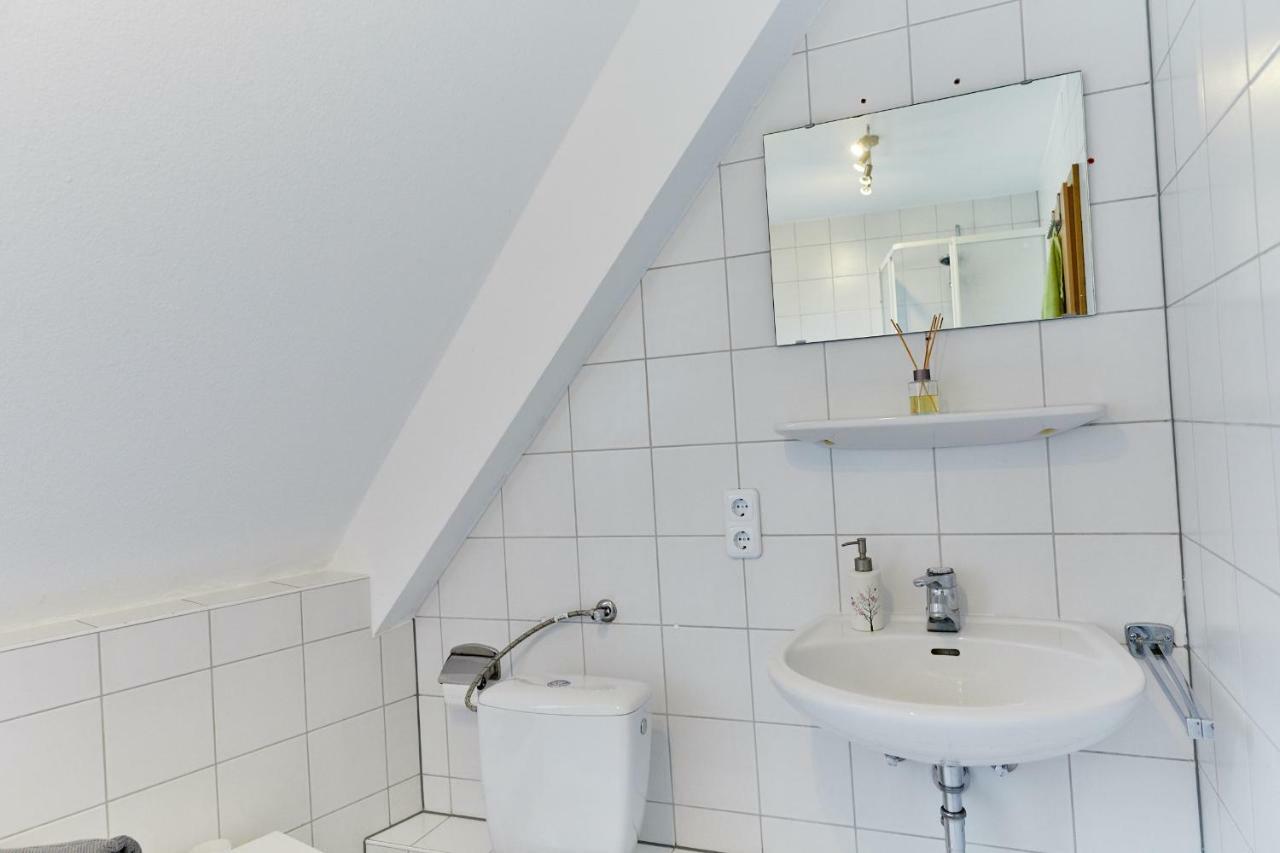Wunderschoene Maisonette-Wohnung Fuer Bis Zu 10 Personen 에텐하임 외부 사진
