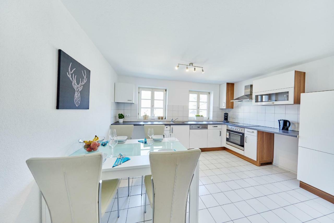Wunderschoene Maisonette-Wohnung Fuer Bis Zu 10 Personen 에텐하임 외부 사진