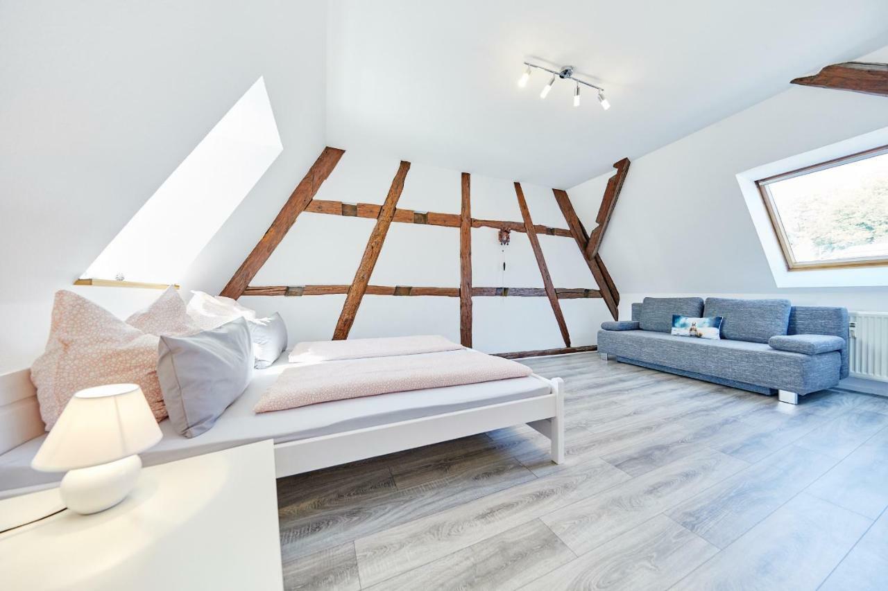 Wunderschoene Maisonette-Wohnung Fuer Bis Zu 10 Personen 에텐하임 외부 사진
